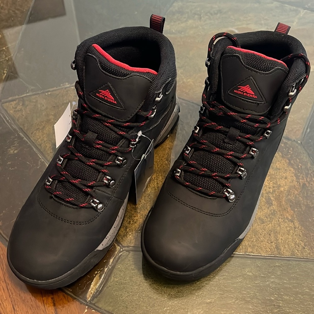 High Sierra Black Chesler Boots Size 10.5M NWT